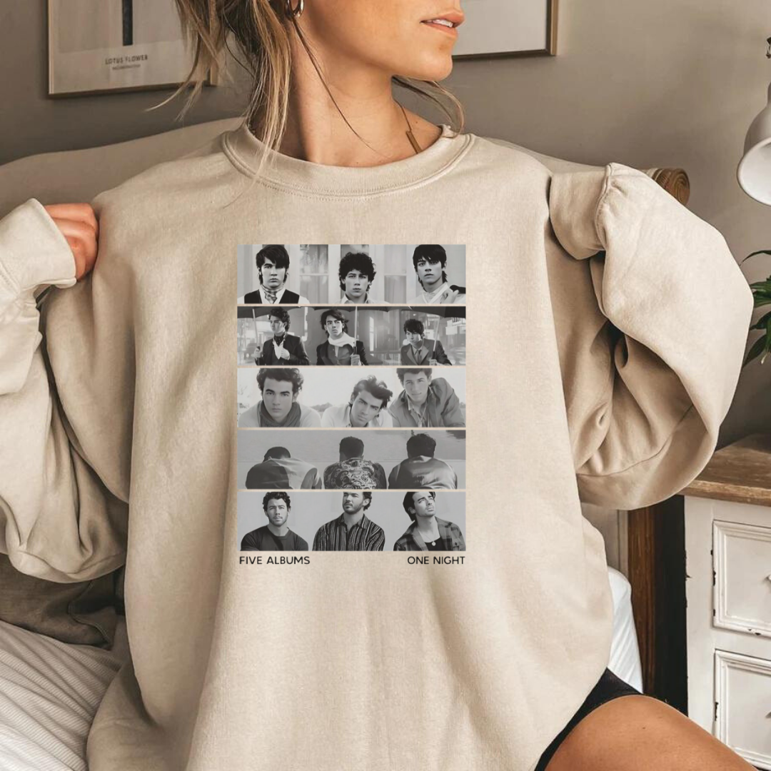Polerón Jonas Brothers B&W Five Albums One Night